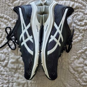 Asics Gel Pulse 11 size 6.5